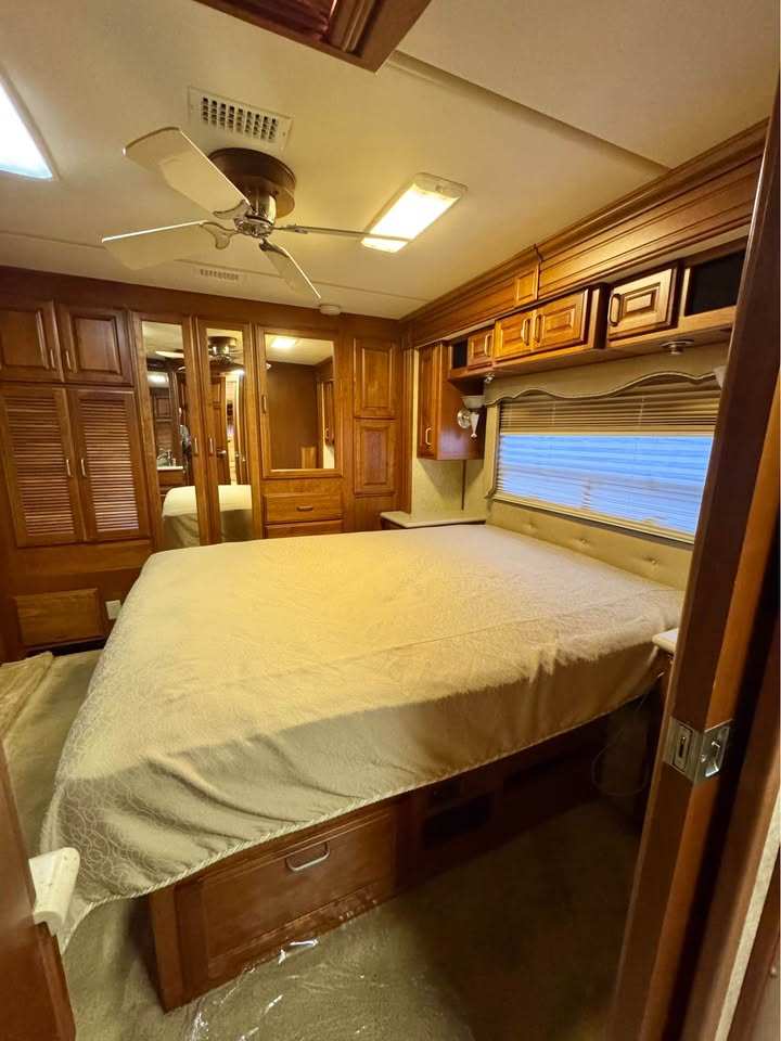 Rear bedroom